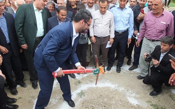 با حضور وزیر ارتباطات و فناوری اطلاعات، طرح «تأمین آب» اراضی تنگ انگشترک و آبرزی گچساران کلنگ‎زنی شد