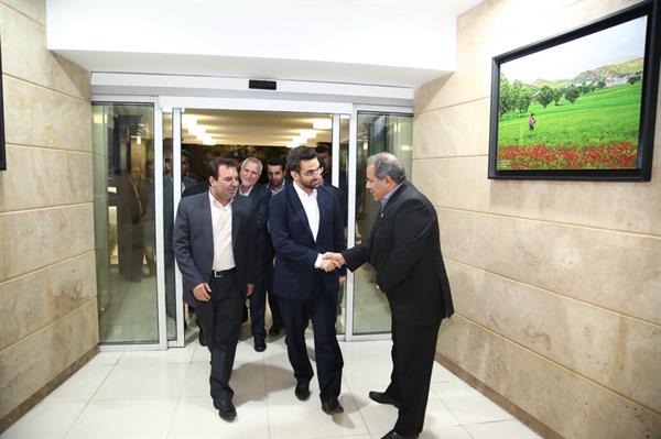 همزمان با هفته دولت: وزیر ارتباطات و فناوری اطلاعات به یاسوج سفر کرد