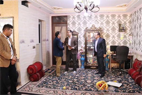 دیدار مدیر کل ارتباطات و فناوری اطلاعات استان کهگیلویه وبویرحمد با خانواده شهید رضایی
